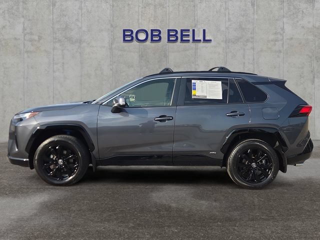 Used 2022 Toyota RAV4 SE w/ Convenience Package AWD/4WD image 2