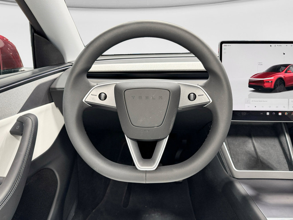 Used 2026 Tesla Model Y AWD image 7