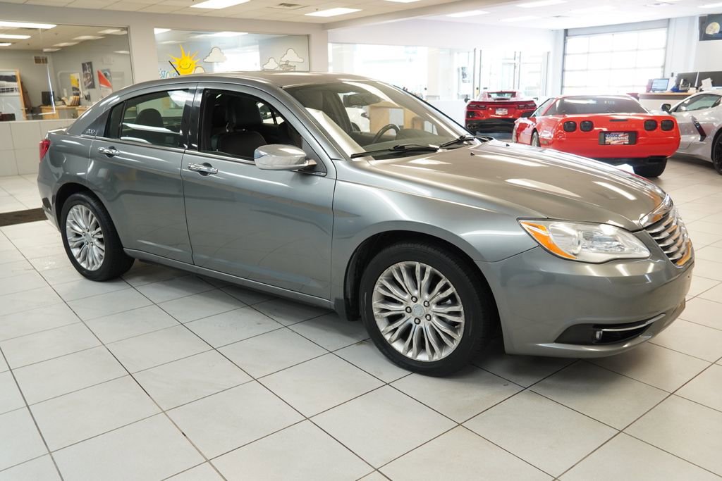 Used 2012 Chrysler 200 Limited FWD image 14