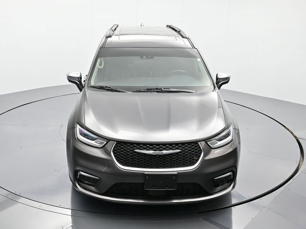 Used 2022 Chrysler Pacifica Limited image 30