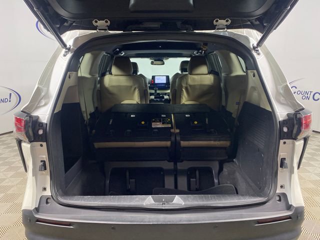 Certified 2021 Toyota Sienna XLE AWD/4WD image 6