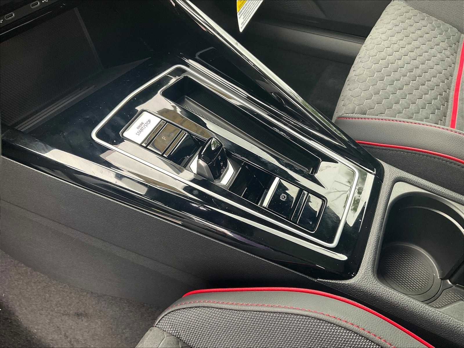 New 2025 Volkswagen GTI SE image 14