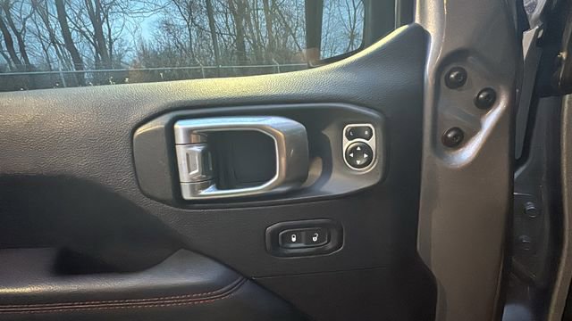 Used 2020 Jeep Gladiator Rubicon image 15