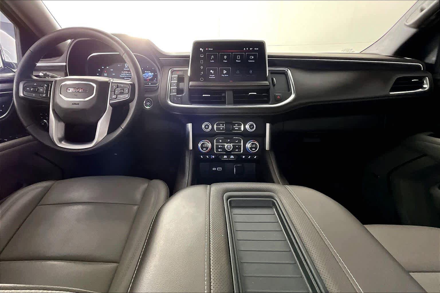 Certified 2023 GMC Yukon XL SLT w/ SLT Premium Package AWD/4WD image 15