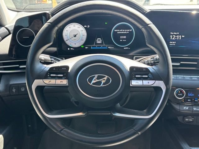 Used 2023 Hyundai Elantra Limited FWD image 21