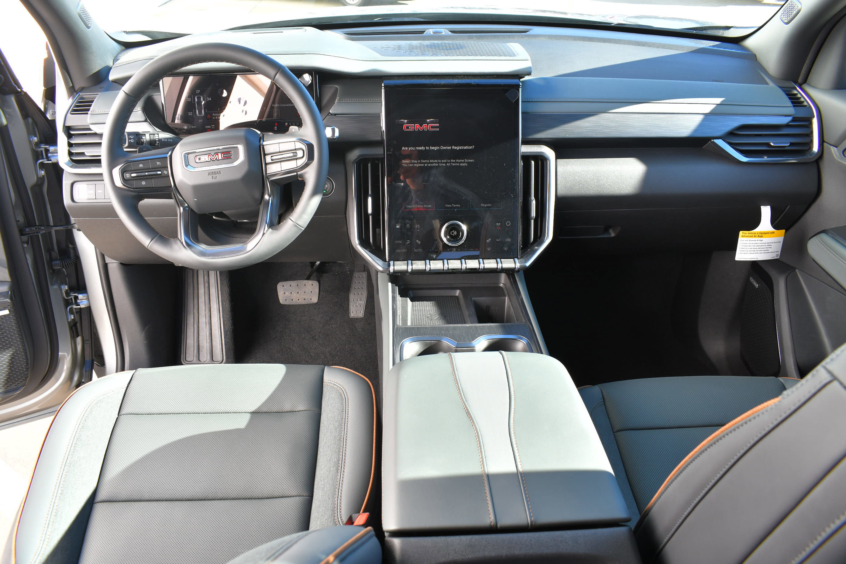 New 2026 GMC Acadia AT4 image 11