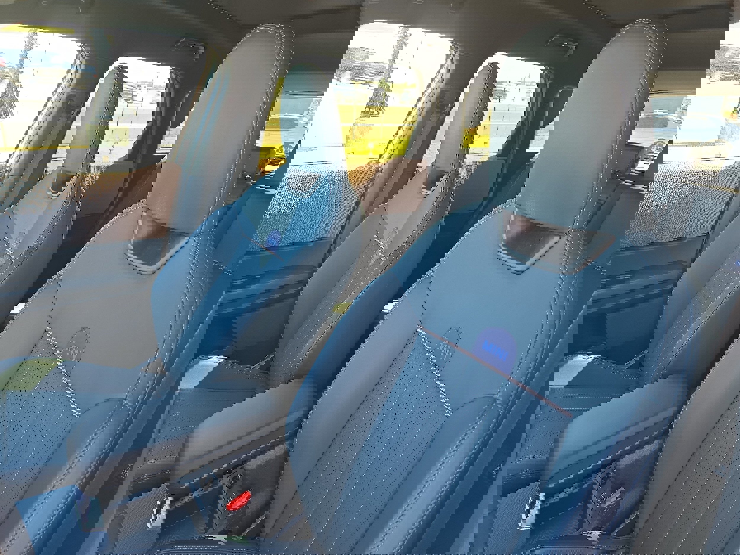 Certified 2025 MINI Cooper Countryman S w/ Comfort Package Max image 19