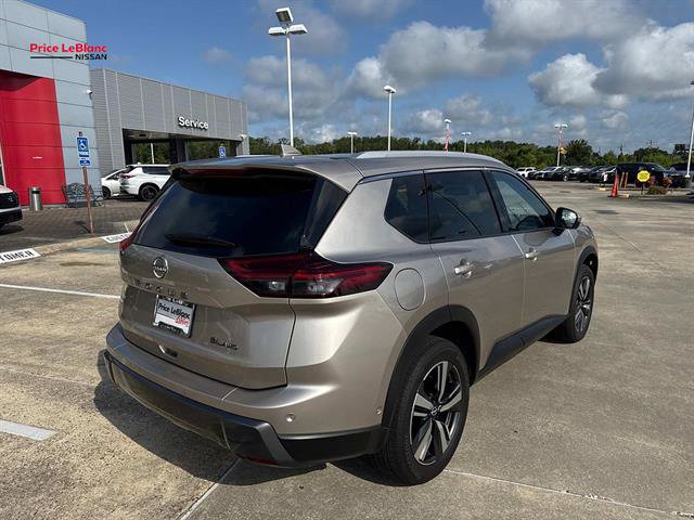 Certified 2025 Nissan Rogue SL AWD/4WD image 7