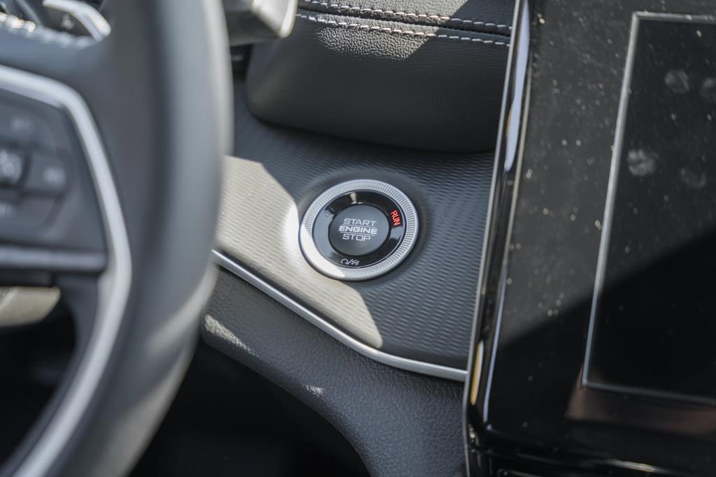 New 2025 Jeep Grand Cherokee Laredo X w/ Luxury Tech Group I image 23