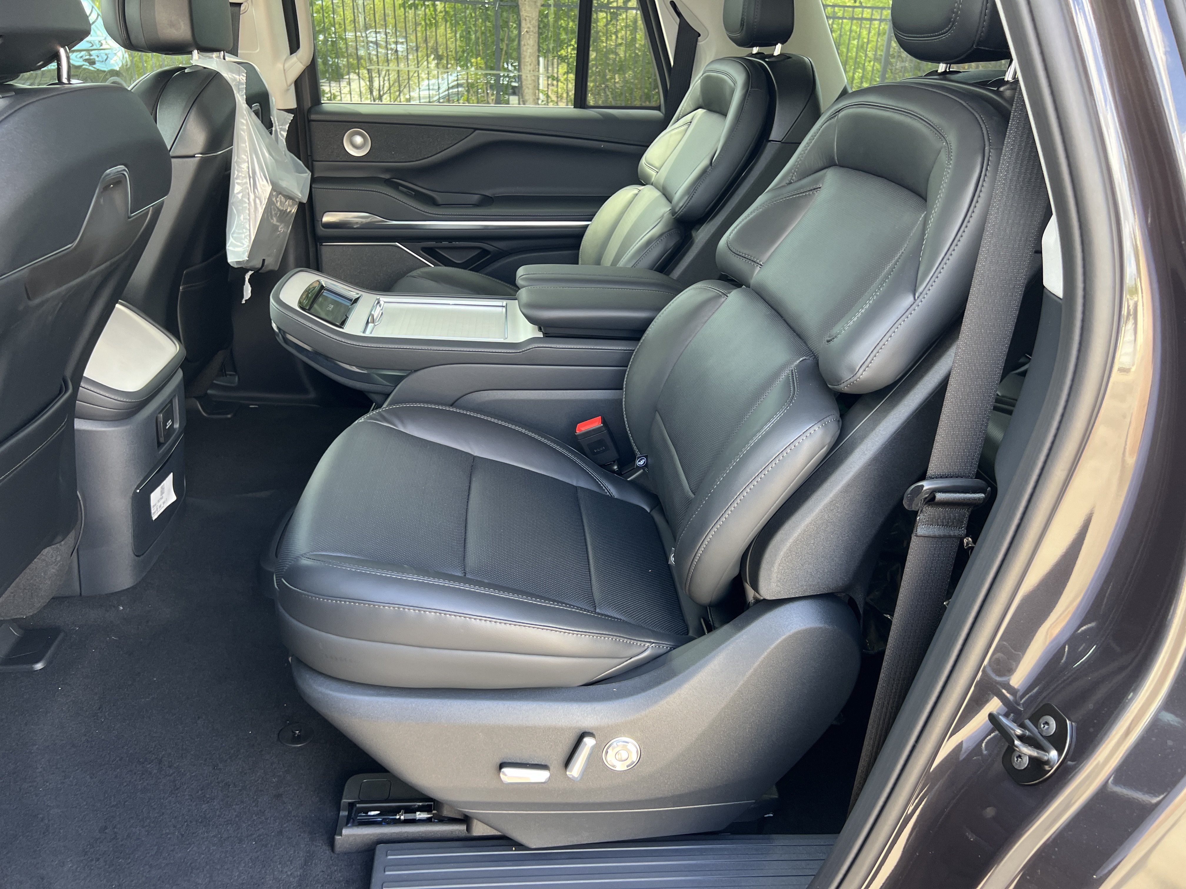 New 2027 Lincoln Navigator L Reserve AWD/4WD image 24