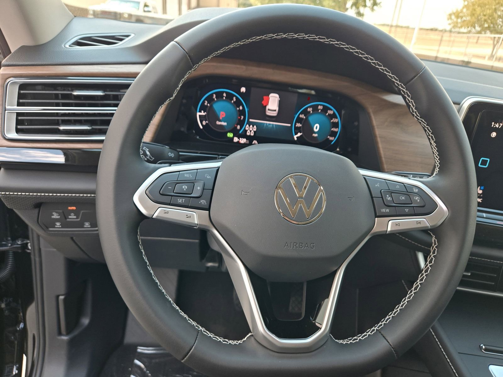 New 2026 Volkswagen Atlas SE image 11
