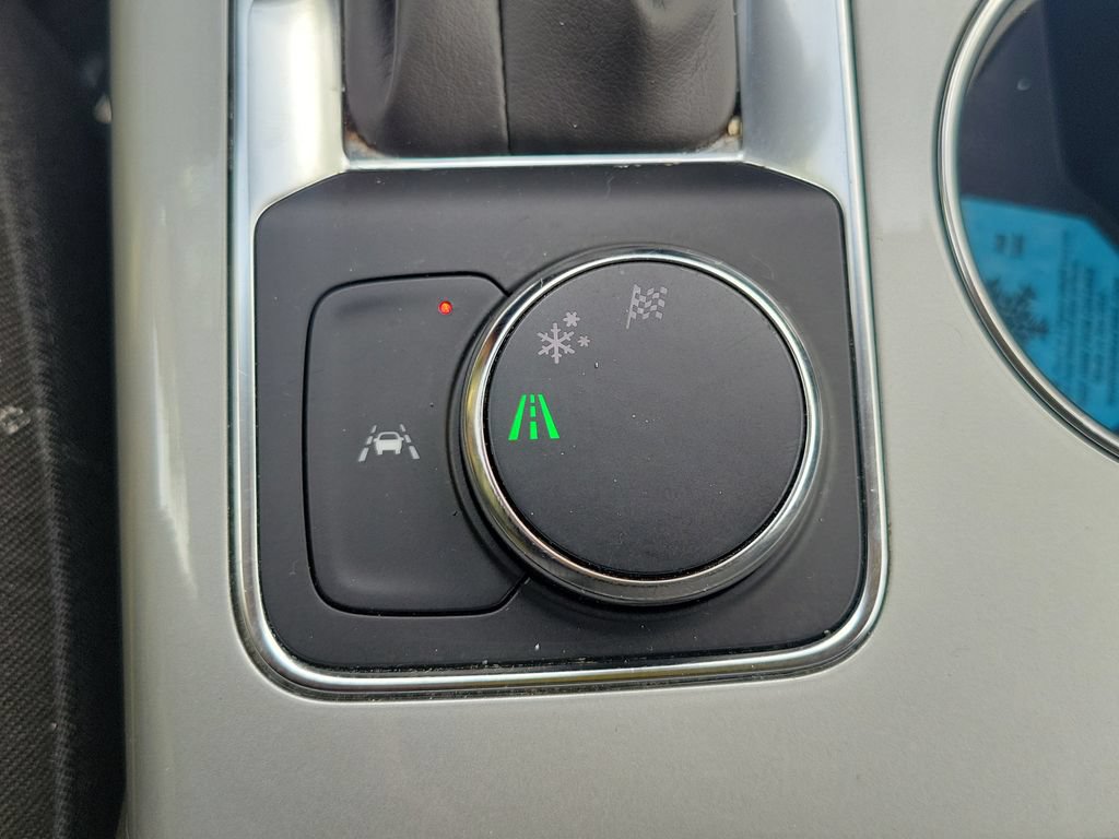 Used 2025 Chevrolet Blazer LT FWD image 37