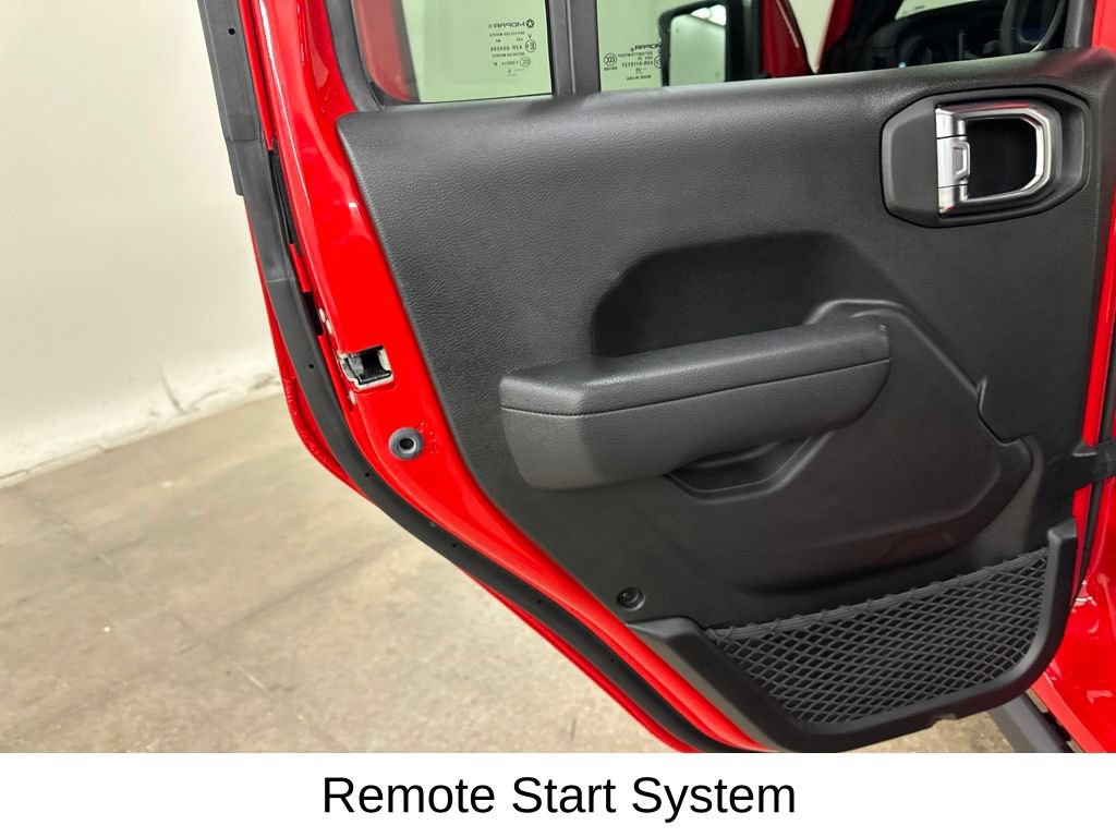 Used 2025 Jeep Wrangler Unlimited Rubicon 4xe w/ Safety Group AWD/4WD image 31