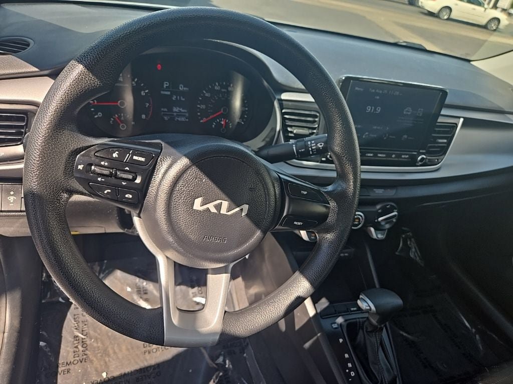 Used 2022 Kia Rio LX FWD image 13