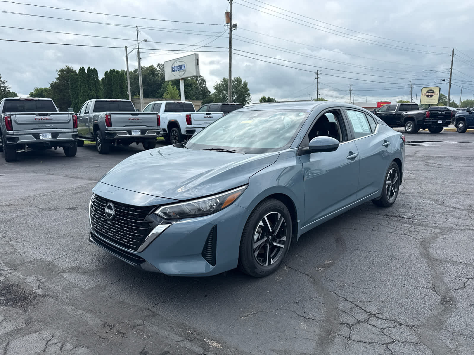 Used 2025 Nissan Sentra SV FWD image 1