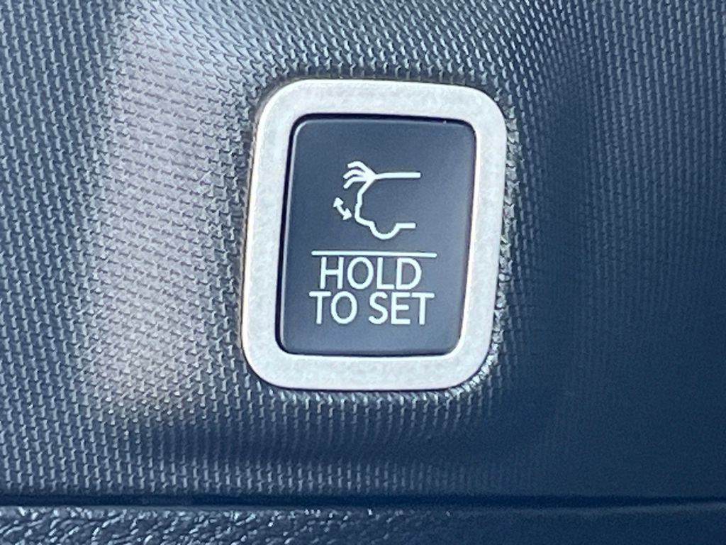 New 2025 Jeep Grand Cherokee Limited image 24