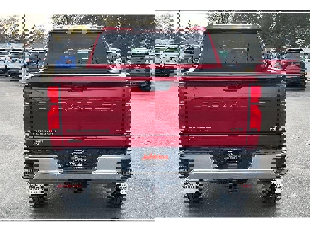 Used 2025 Chevrolet Silverado 3500 LTZ image 4