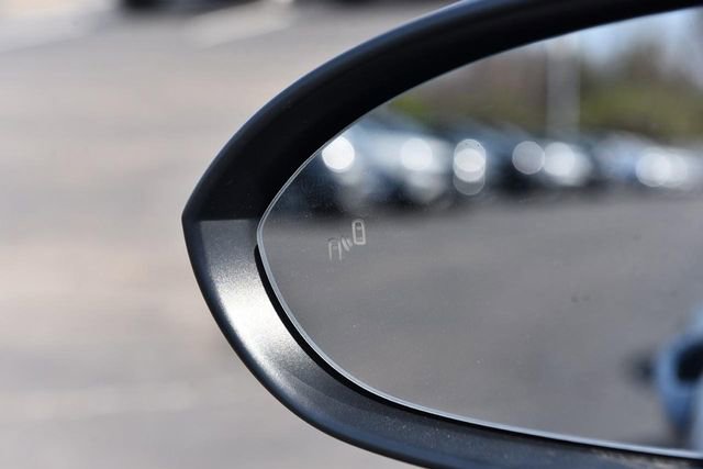 Certified 2025 Volkswagen Jetta SE image 10