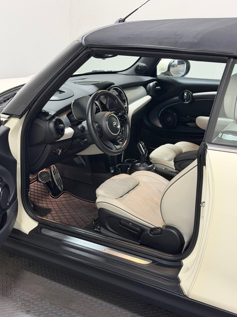Used 2022 MINI Cooper S image 8