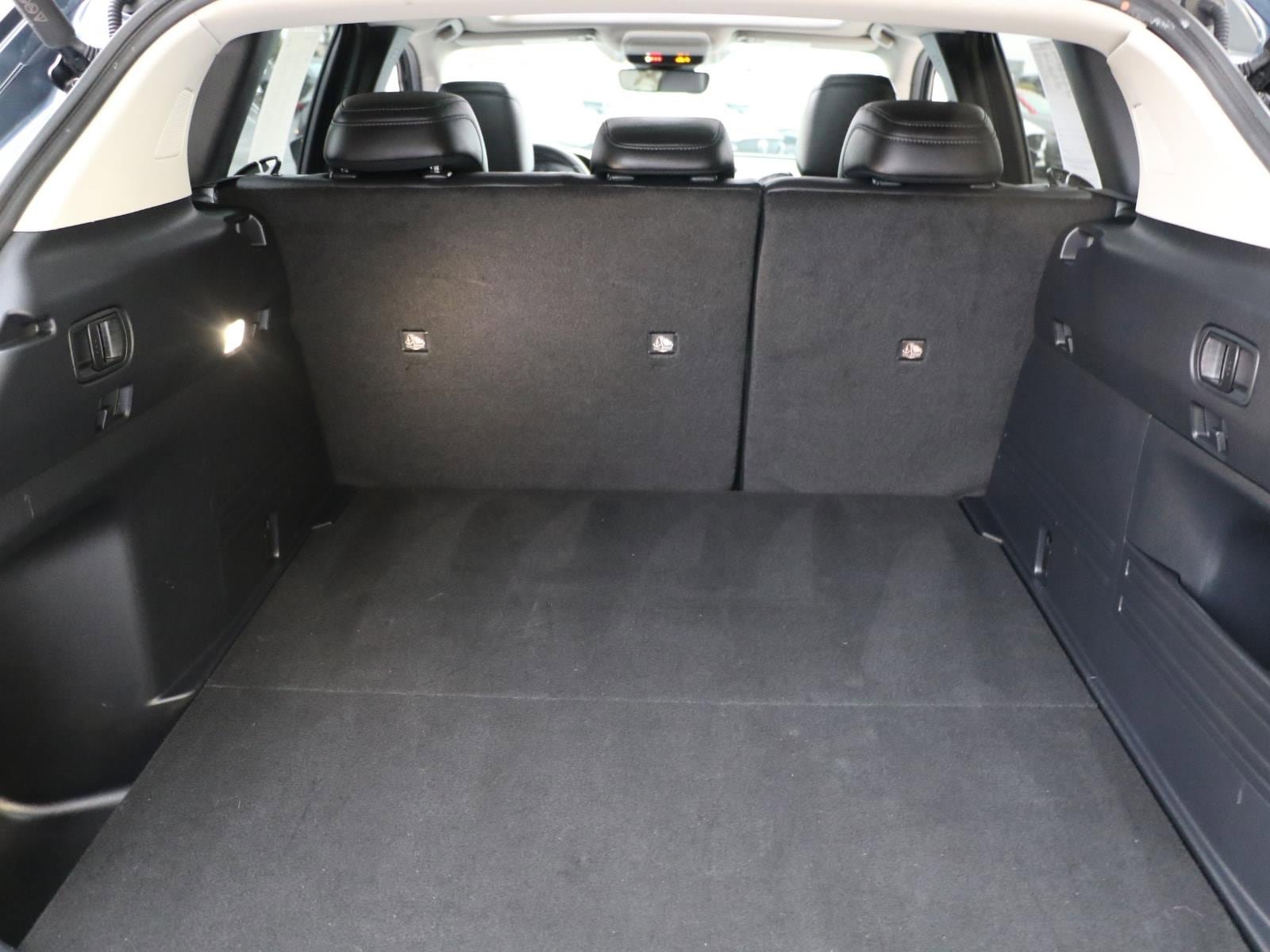 Certified 2025 MAZDA CX-50 2.5 Hybrid w/ Premium Plus Pkg image 10