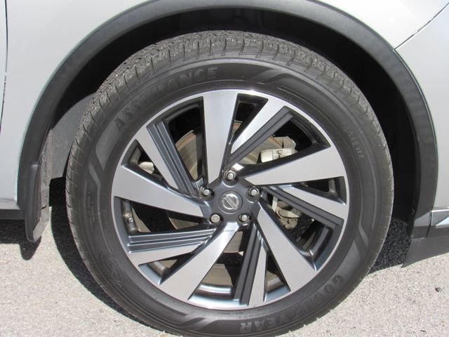 Used 2016 Nissan Murano Platinum w/ Platinum Technology Package FWD image 11
