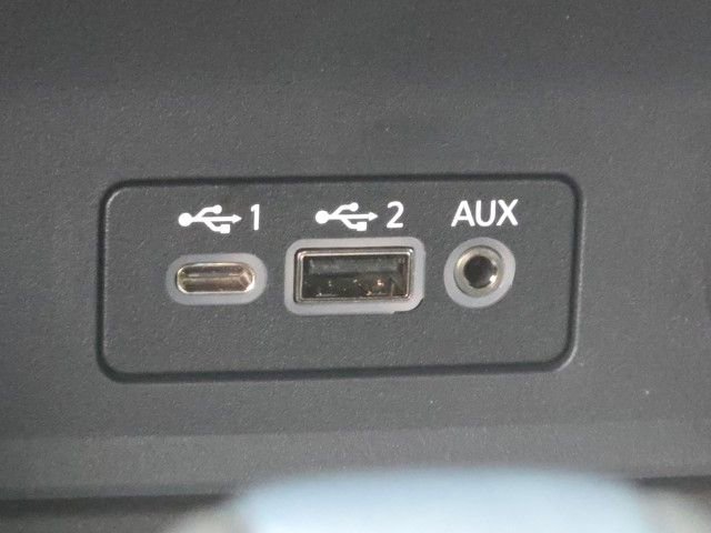 New 2025 Nissan Sentra SR w/ Midnight Edition image 7