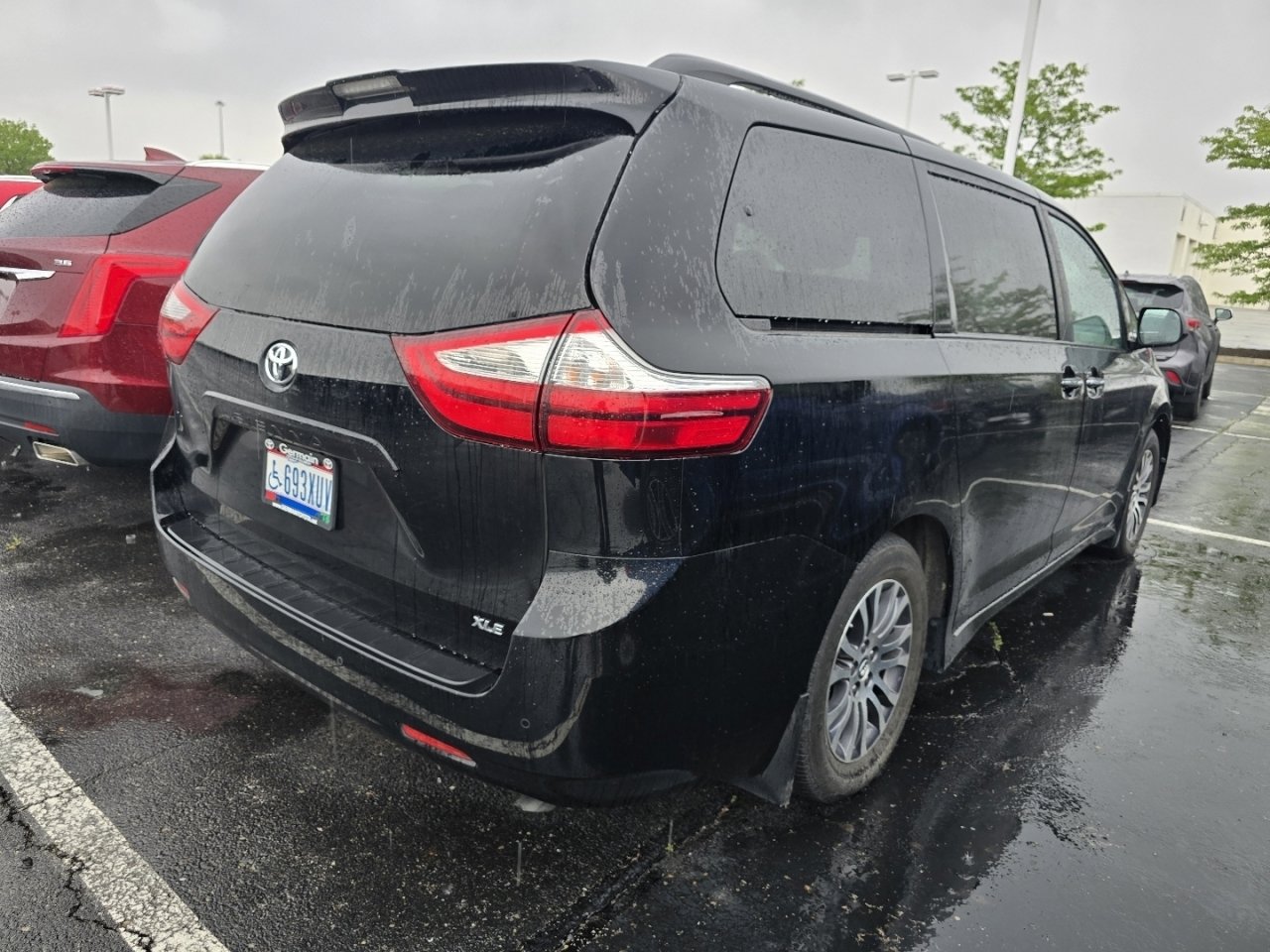 Used 2018 Toyota Sienna XLE w/ XLE Navigation Package FWD image 7