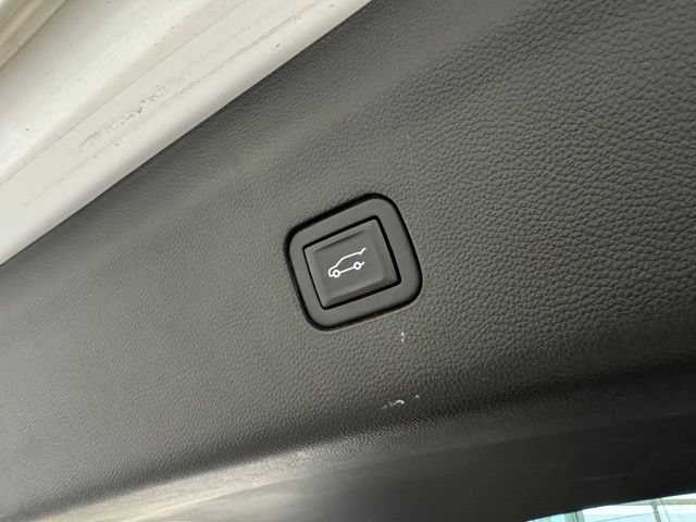 Certified 2022 Buick Enclave Avenir AWD/4WD image 47