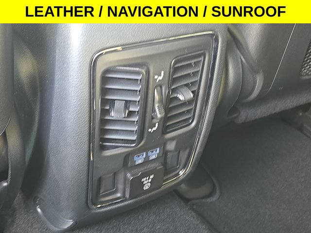 Used 2020 Jeep Grand Cherokee Limited AWD/4WD image 27