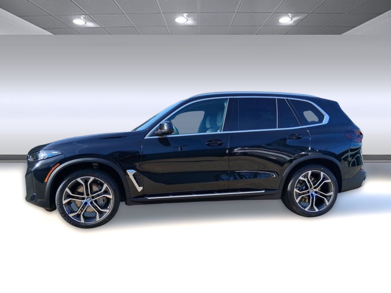 Used 2026 BMW X5 xDrive50e AWD/4WD image 2