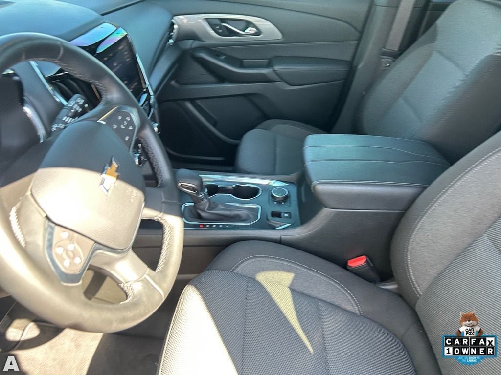 Used 2023 Chevrolet Traverse LT AWD/4WD image 19