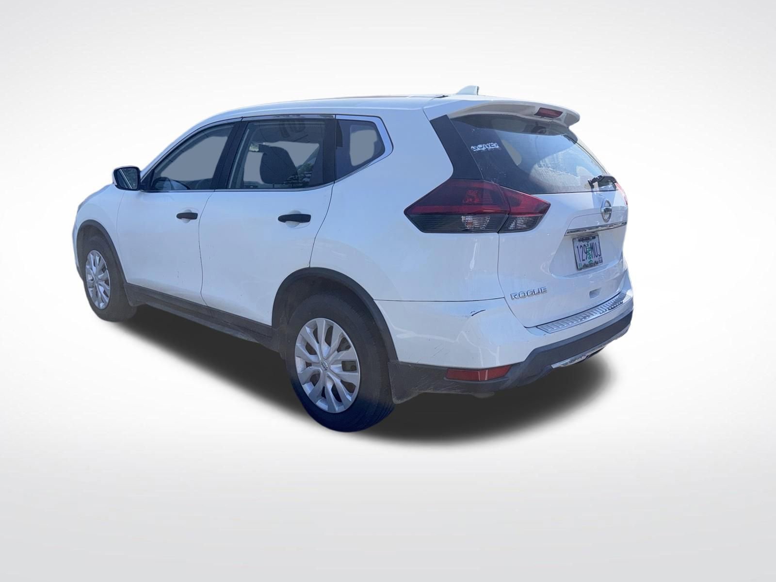 Used 2018 Nissan Rogue S FWD image 3