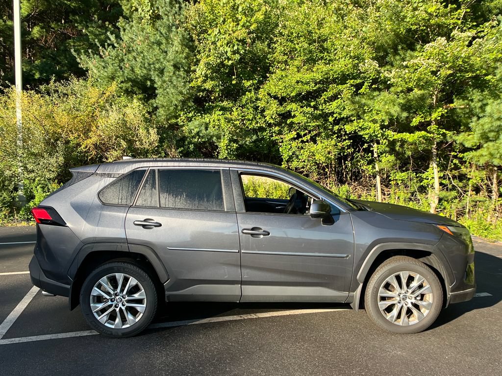 Used 2023 Toyota RAV4 XLE Premium AWD/4WD image 35