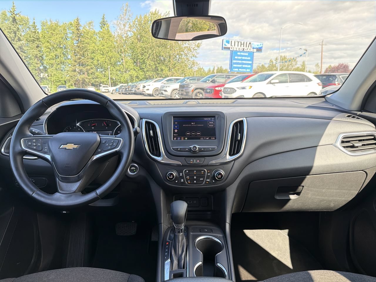Used 2024 Chevrolet Equinox LT AWD/4WD image 22