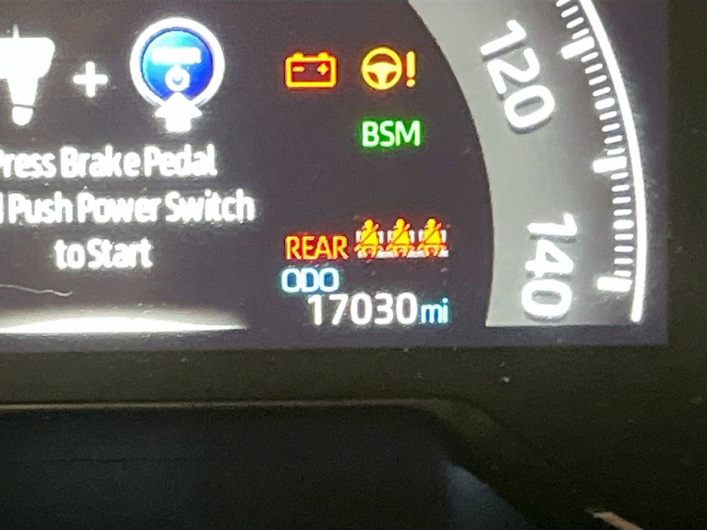 Used 2024 Toyota RAV4 SE w/ Convenience Package image 12