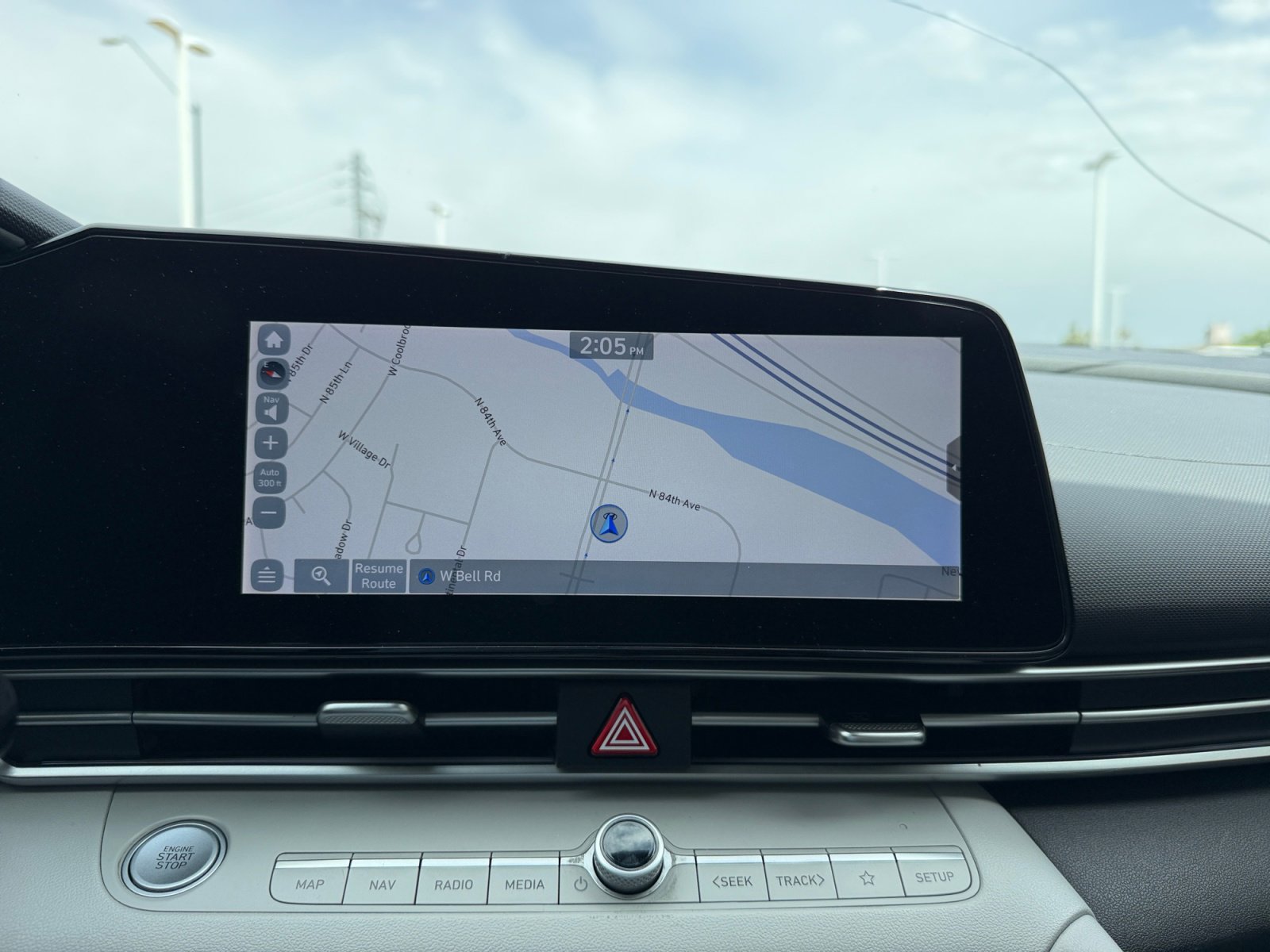 Used 2021 Hyundai Elantra Limited FWD image 28