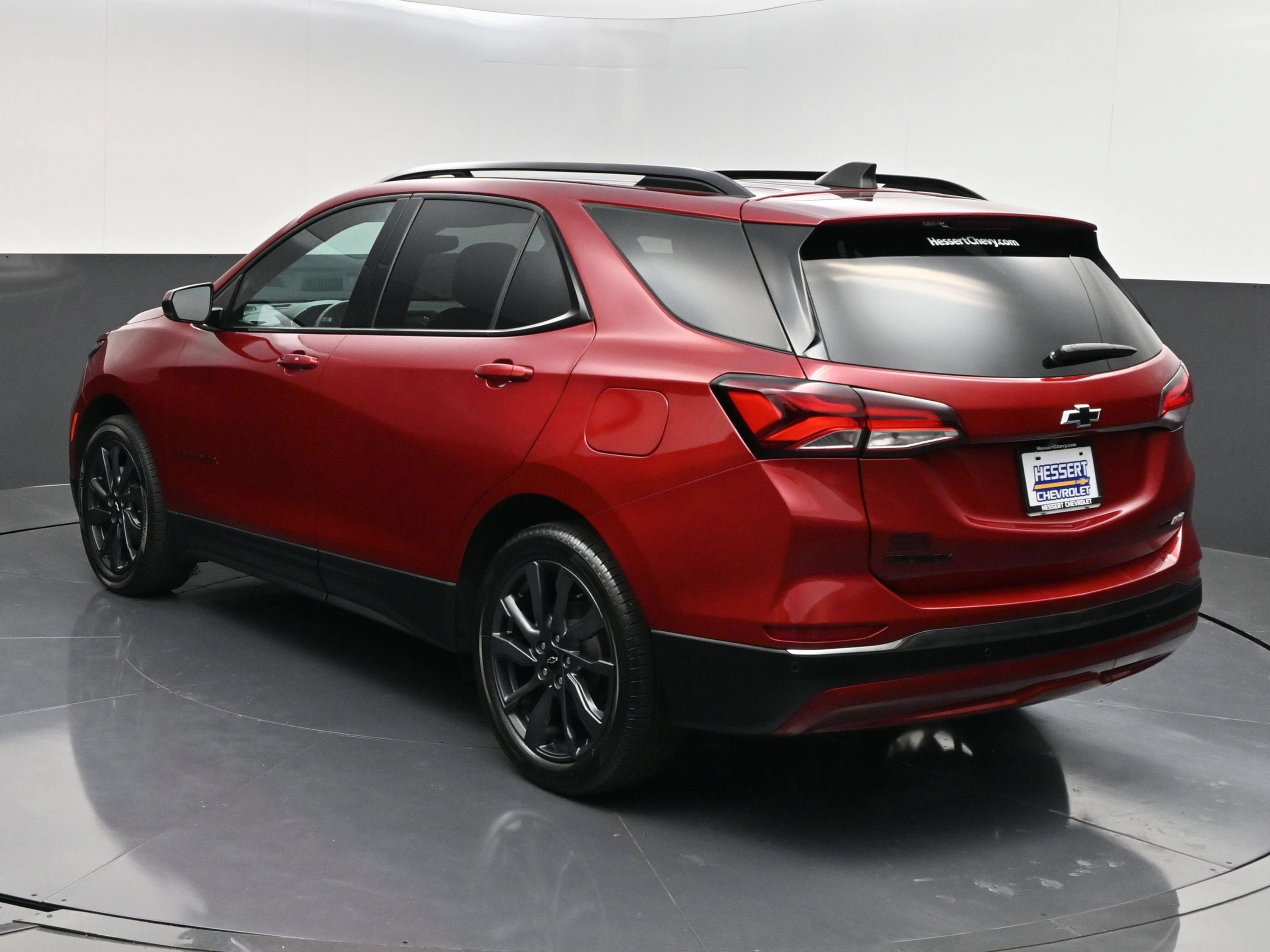 Certified 2023 Chevrolet Equinox RS FWD image 5