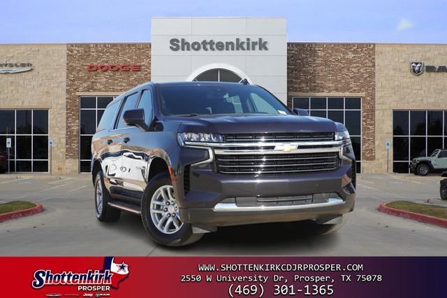 Used 2024 Chevrolet Suburban LT image 1