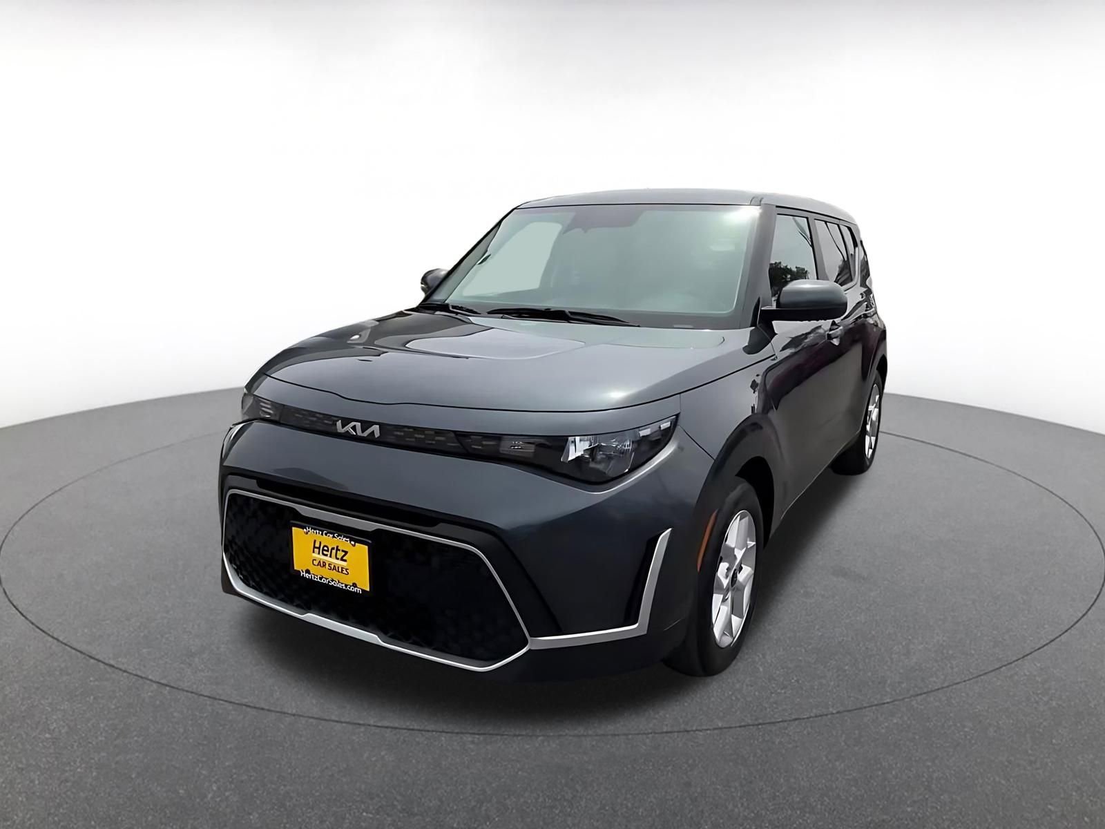Used 2025 Kia Soul LX w/ LX Technology Package FWD image 7