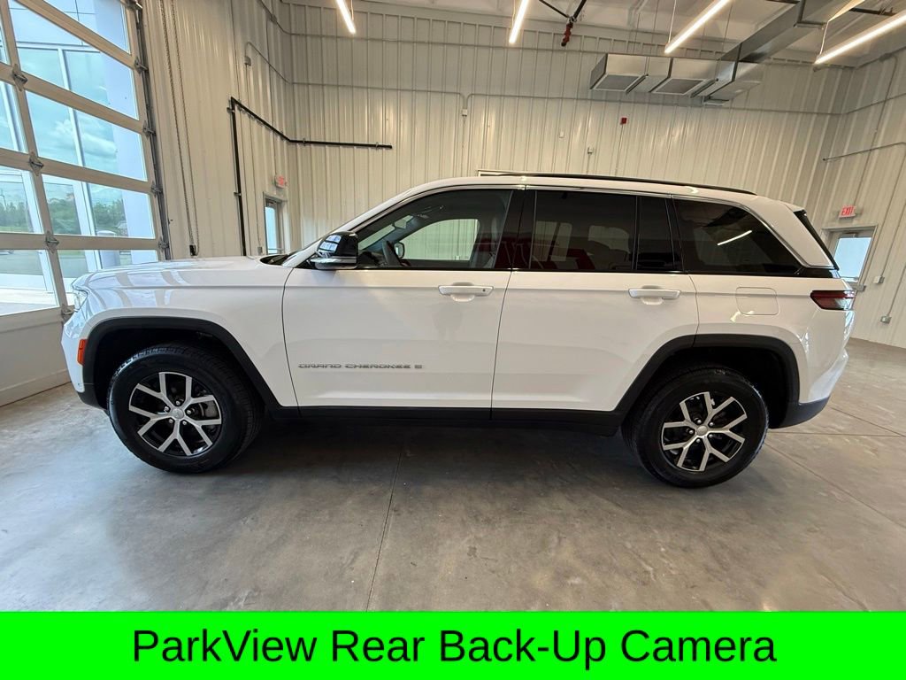 Used 2024 Jeep Grand Cherokee Limited w/ Luxury Tech Group II AWD/4WD image 10