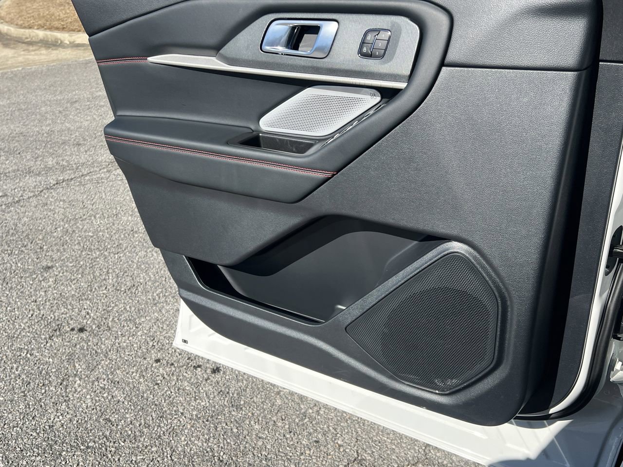 New 2026 Ford Explorer ST w/ Sun And Sound Package image 16