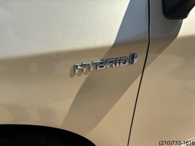 Used 2011 Toyota Prius Two FWD image 12
