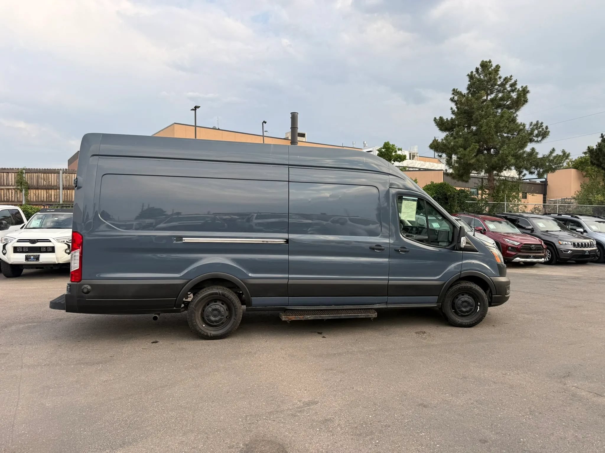 Used 2020 Ford Transit 250 148 High Roof Extended RWD image 6