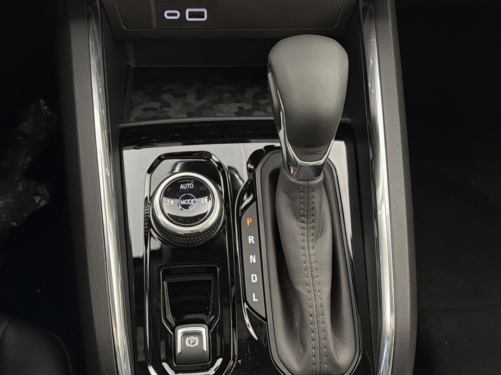 New 2026 GMC Canyon Elevation w/ Convenience Package image 22