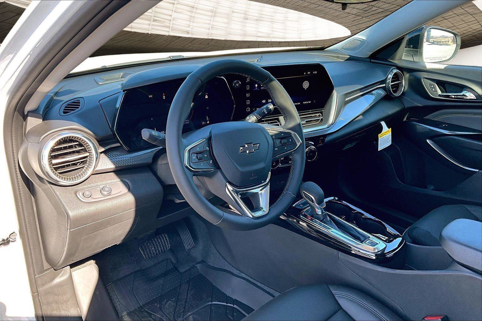 New 2026 Chevrolet Trax ACTIV w/ Sunroof Package image 8