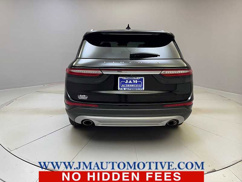 Used 2022 Lincoln Corsair AWD w/ Equipment Group 101A image 4