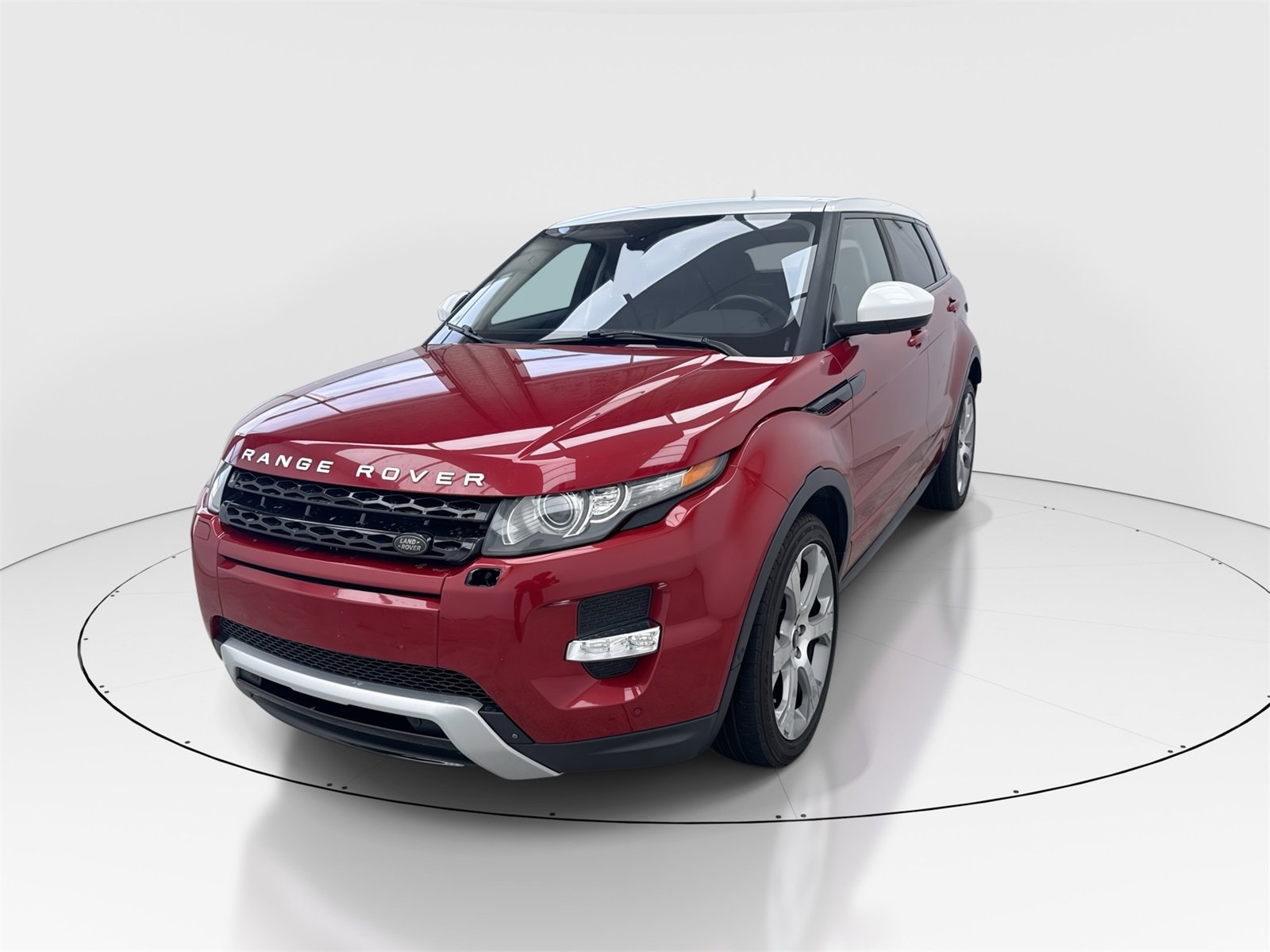 Used 2015 Land Rover Range Rover Evoque Dynamic image 4