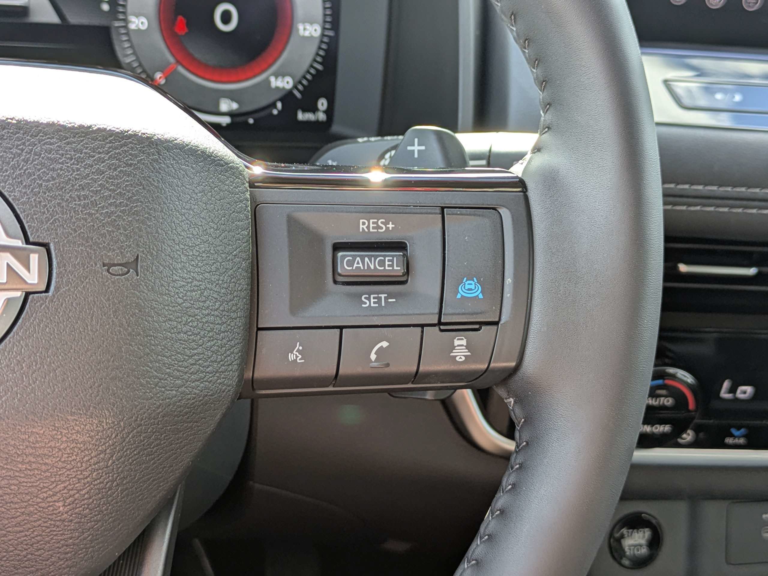 Certified 2026 Nissan Rogue Platinum w/ Platinum Premium Package AWD/4WD image 29