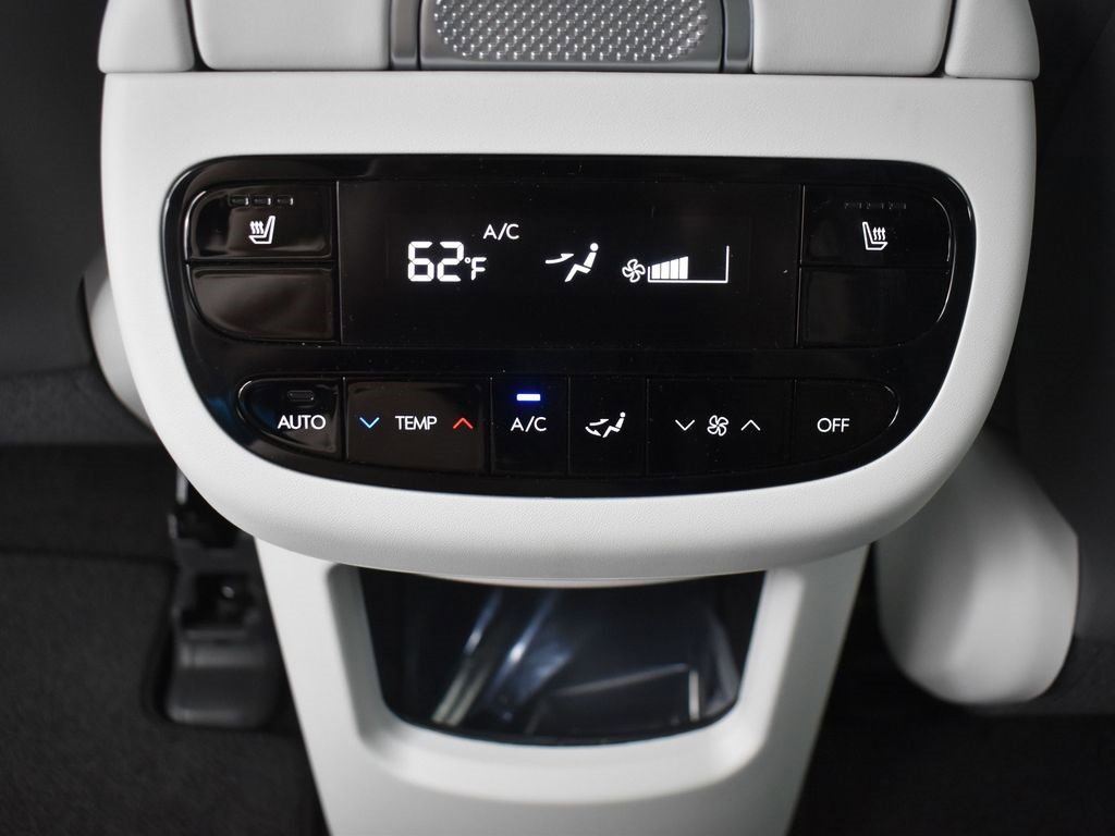 New 2026 Hyundai Ioniq 9 SEL image 17