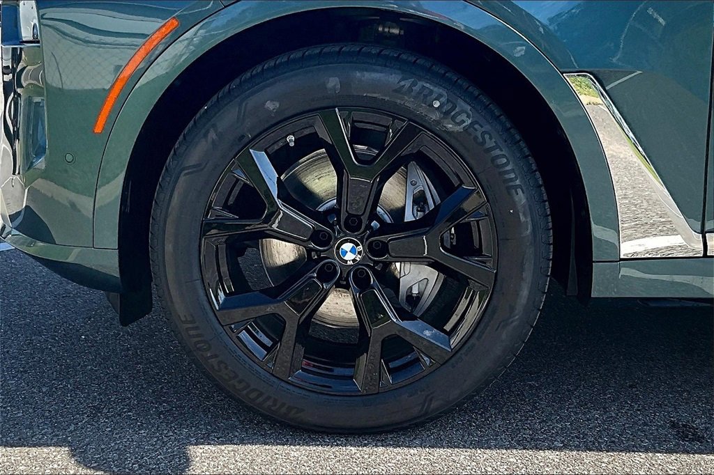 New 2026 BMW X7 xDrive40i image 13